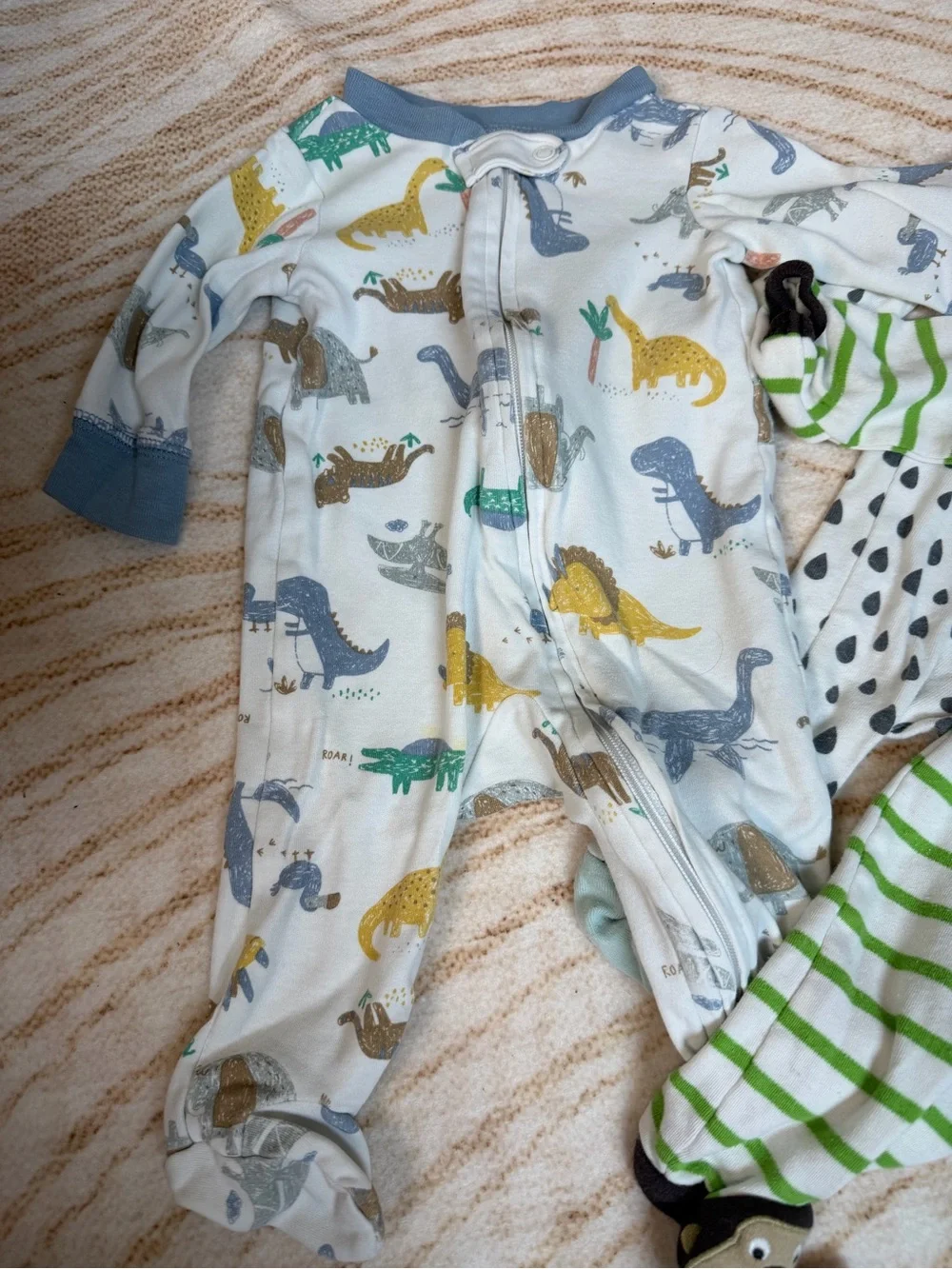Assorted 0–3 Months Soft Long-Sleeve Baby Pajamas & Footies
